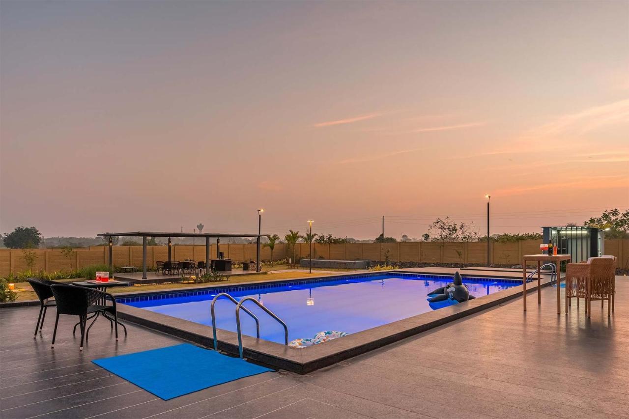 Stayvista'S Le Bon Horizon - Hillside Elegance With Chic Interiors, Poolside Serenity & Picturesque Gazebo - Proximity To Sula Нашик Екстер'єр фото